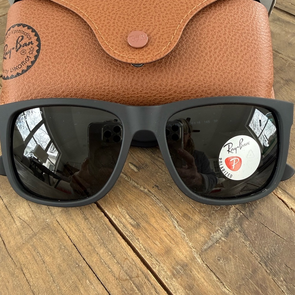 NWB Ray-Ban Justin Sunglasses
